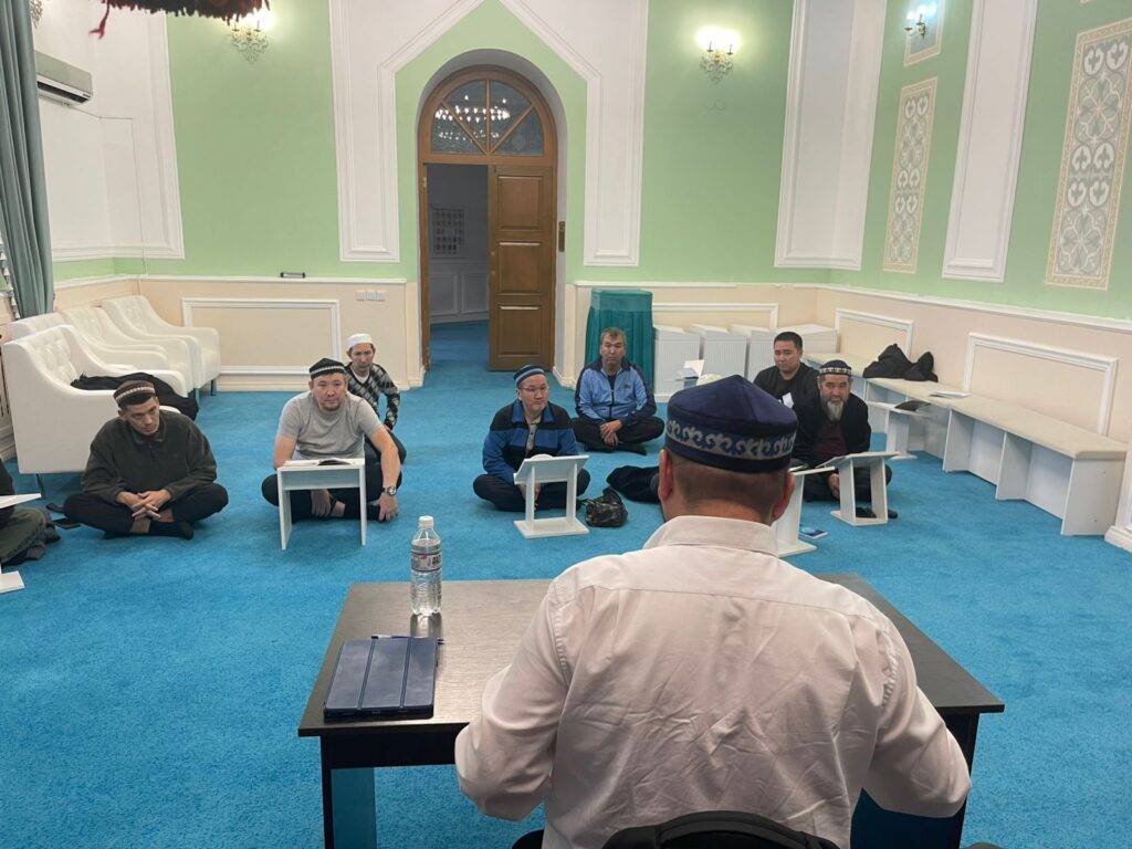 АҚТАУ: МЕШІТ ЖАМАҒАТЫНА СЕМИНАР