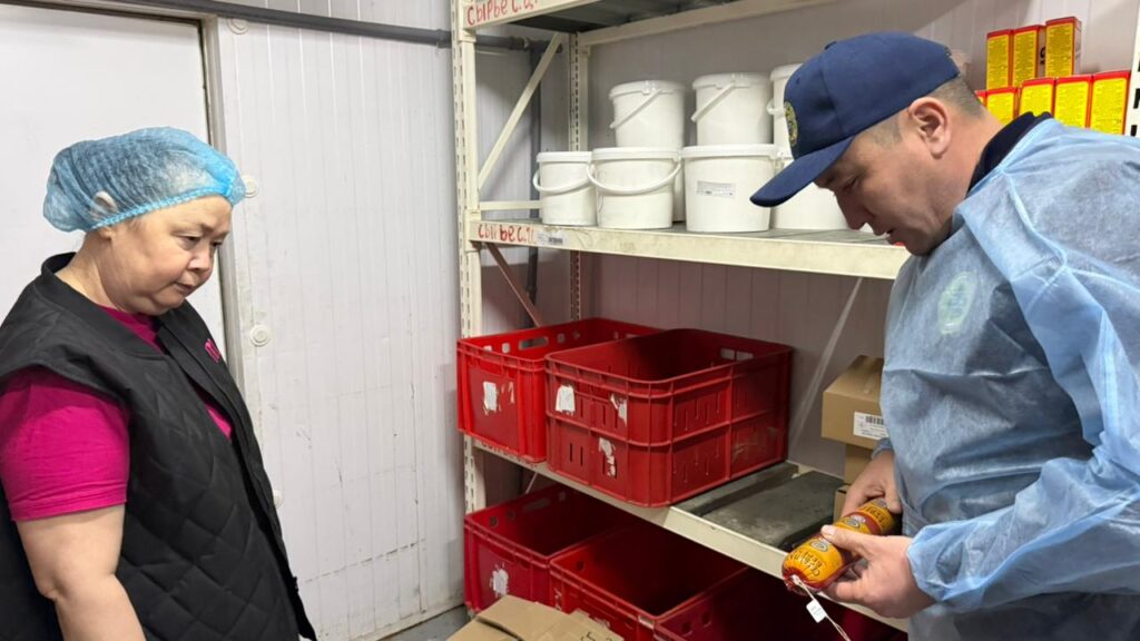 АСТАНА ҚАЛАСЫНДАҒЫ КӘСІПОРЫНДАРДА ХАЛАЛ СТАНДАРТТАРЫ ТЕКСЕРІЛДІ