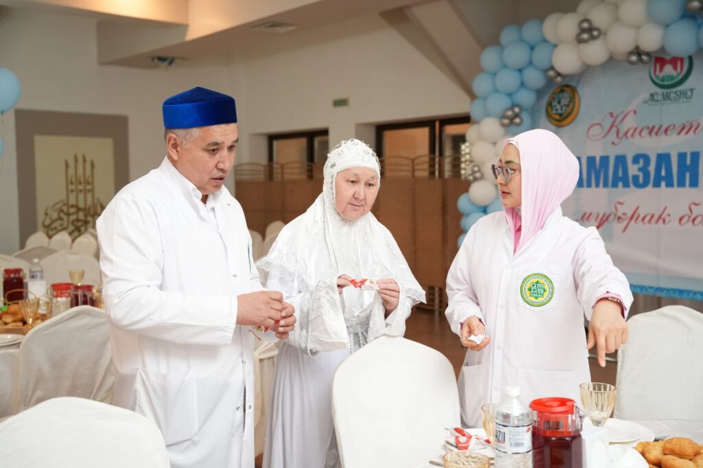 ШЫМКЕНТ ҚАЛАСЫНДА АУЫЗАШАР ДАСТАРХАНДАРЫНА ХАЛАЛ ТАЛАПТАРЫ БОЙЫНША ТЕКСЕРІС ЖҮРГІЗІЛДІ